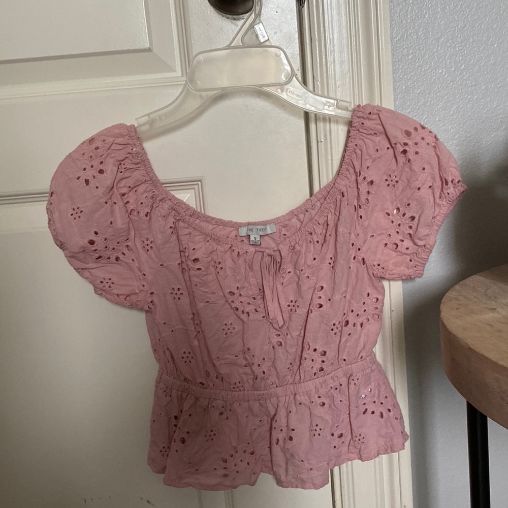 pink puff sleeve top cropped